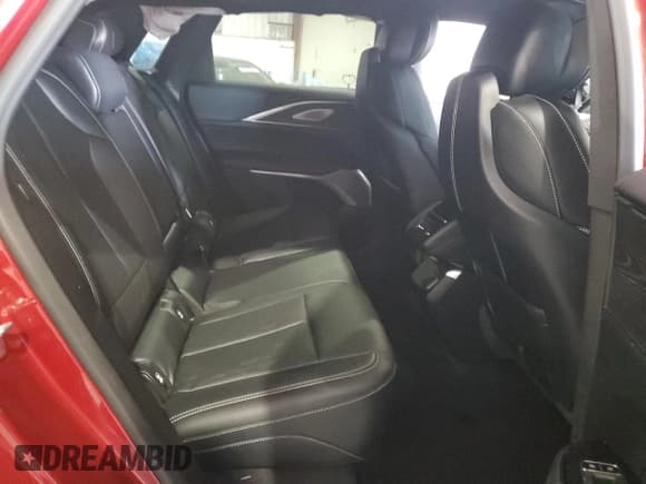 ✅ 2024 Cadillac LYRIQ Luxury • VIN: 1GYKPSRL2RZ136842 • Lot: 91343595. Wystawiony na Copart z przebiegiem Nie podano. Bezpłatny archiwum sprzedaży aukcyjnych z USA i szczegółowy raport historii pojazdu na DreamBid. Zdjęcie 11.