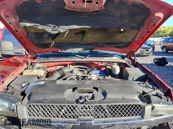 ✅ 2004 Chevrolet Silverado 2500HD LT • VIN: 1GCHK29154E111768 • Lot: 87251525. Wystawiony na Copart z przebiegiem 307 950 mil. Bezpłatny archiwum sprzedaży aukcyjnych z USA i szczegółowy raport historii pojazdu na DreamBid. Zdjęcie 11.