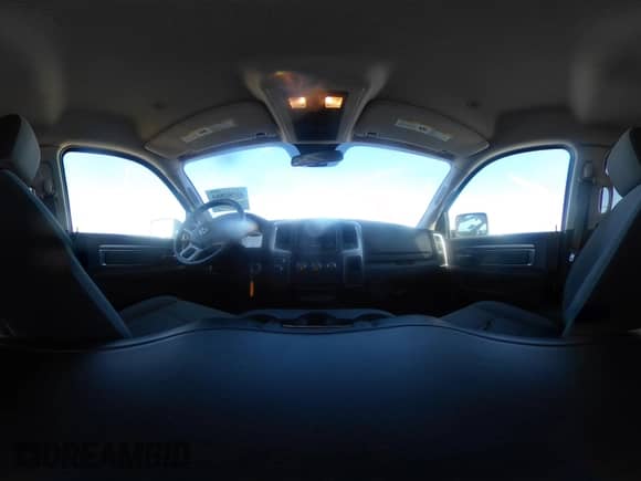 2024 Ram 1500 SLT z VIN 1C6RR7GG0RS156623, wystawiony jako IAAI lot #42702884 z przebiegiem 27 953 mil mil oraz . Historia ofert i sprzedaży dostępna na DreamBid. Obrazek 19.