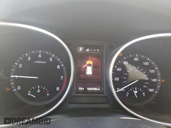 ✅ 2019 Hyundai Santa Fe SE • VIN: KM8SN4HF1KU306433 • Lot: 91037005. Listed on Copart with 182,056 mi. Free auction sales archive from the USA and detailed vehicle history report at DreamBid. Image 9.