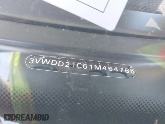 ✅ 2001 Volkswagen Beetle GLX • VIN: 3VWDD21C61M464786 • Лот: 42625908. Опубликован ранее на IAAI с пробегом 88 696 миль. Бесплатный доступ к архиву аукционных продаж из США и подробный отчёт об истории автомобиля на DreamBid. Изображение 9.