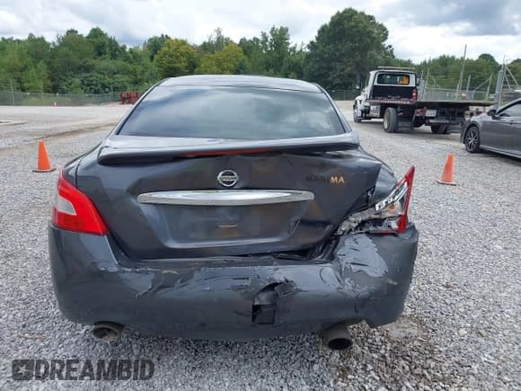 ✅ 2011 Nissan Maxima SV • VIN: 1N4AA5AP7BC805463 • Lot: 42977056. Wystawiony na IAAI z przebiegiem 109 819 mil. Bezpłatny archiwum sprzedaży aukcyjnych z USA i szczegółowy raport historii pojazdu na DreamBid. Zdjęcie 6.