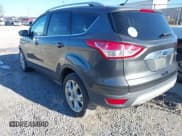 ✅ 2015 Ford Escape Titanium • VIN: 1FMCU0J94FUB71961 • Lot: 43807507. Wystawiony na IAAI z przebiegiem 67 944 mil. Bezpłatny archiwum sprzedaży aukcyjnych z USA i szczegółowy raport historii pojazdu na DreamBid. Zdjęcie 3.