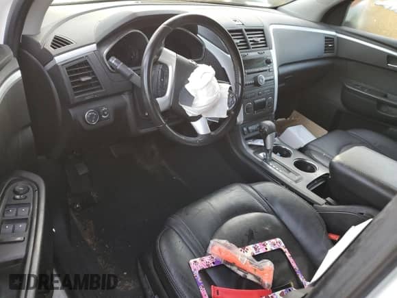 2011 Chevrolet Traverse 2LT z VIN 1GNKVJED7BJ396377, wystawiony jako Copart lot #82757015 z przebiegiem Nie podano mil oraz Szkoda całkowita • Salvage title. Historia ofert i sprzedaży dostępna na DreamBid. Obrazek 8.