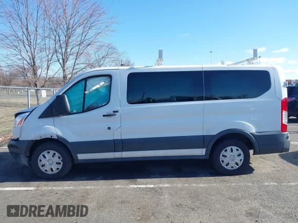 ✅ 2017 Ford Transit XL • VIN: 1FMZK1YM8HKA97376 • Лот: 41837186. Опубликован ранее на IAAI с пробегом 279 003 миль. Бесплатный доступ к архиву аукционных продаж из США и подробный отчёт об истории автомобиля на DreamBid. Изображение 14.