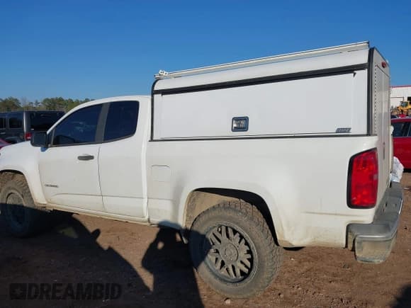 ✅ 2017 Chevrolet Colorado 4WD Work Truck • VIN: 1GCHTBEA9H1247207 • Лот: 41249068. Опубликован ранее на IAAI с пробегом 127 716 миль. Бесплатный доступ к архиву аукционных продаж из США и подробный отчёт об истории автомобиля на DreamBid. Изображение 15.