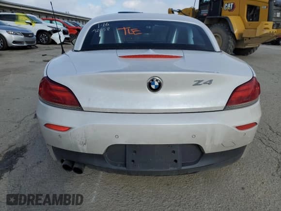 ✅ 2016 BMW Z4 sDrive28i • VIN: WBALL5C59G5A21158 • Lot: 41775225. Wystawiony na Copart z przebiegiem 132 603 mil. Bezpłatny archiwum sprzedaży aukcyjnych z USA i szczegółowy raport historii pojazdu na DreamBid. Zdjęcie 6.