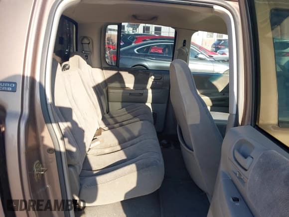 ✅ 2001 Dodge Dakota Sport • VIN: 1B7GL2ANX1S217475 • Lot: 41917542. Wystawiony na IAAI z przebiegiem 213 425 mil. Bezpłatny archiwum sprzedaży aukcyjnych z USA i szczegółowy raport historii pojazdu na DreamBid. Zdjęcie 8.