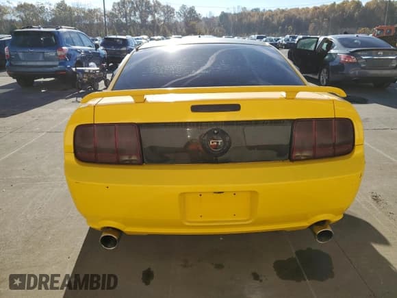 ✅ 2006 Ford Mustang GT Deluxe • VIN: 1ZVHT82H765184387 • Lot: 91091445. Listed on Copart with 193,576 mi. Free auction sales archive from the USA and detailed vehicle history report at DreamBid. Image 6.
