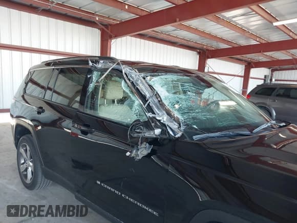 ✅ 2022 Jeep Grand Cherokee Limited • VIN: 1C4RJKBG9N8513511 • Лот: 43326064. Опубликован ранее на IAAI с пробегом 23 298 миль. Бесплатный доступ к архиву аукционных продаж из США и подробный отчёт об истории автомобиля на DreamBid. Изображение 6.