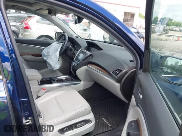 ✅ 2020 Acura MDX Technology • VIN: 5J8YD4H57LL007160 • Lot: 42319903. Listed on IAAI with 85,711 mi. Free auction sales archive from the USA and detailed vehicle history report at DreamBid. Image 5.