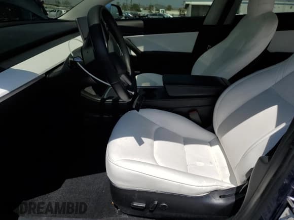 ✅ 2021 Tesla Model 3 Long Range • VIN: 5YJ3E1EB7MF878885 • Lot: 54011175. Wystawiony na Copart z przebiegiem 90 116 mil. Bezpłatny archiwum sprzedaży aukcyjnych z USA i szczegółowy raport historii pojazdu na DreamBid. Zdjęcie 7.