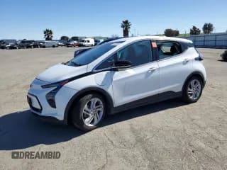 ✅ 2023 Chevrolet Bolt EV 1LT • VIN: 1G1FW6S04P4187831 • Lot: 47503435. Wystawiony na Copart z przebiegiem 25 218 mil. Bezpłatny archiwum sprzedaży aukcyjnych z USA i szczegółowy raport historii pojazdu na DreamBid. Zdjęcie 1.