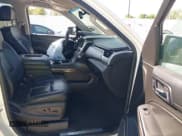 ✅ 2015 Chevrolet Suburban LT • VIN: 1GNSCJKC5FR657837 • Lot: 43414855. Wystawiony na IAAI z przebiegiem 168 264 mil. Bezpłatny archiwum sprzedaży aukcyjnych z USA i szczegółowy raport historii pojazdu na DreamBid. Zdjęcie 5.