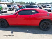 ✅ 2018 Dodge Challenger SXT • VIN: 2C3CDZAG4JH263143 • Lot: 42765510. Wystawiony na IAAI z przebiegiem 55 846 mil. Bezpłatny archiwum sprzedaży aukcyjnych z USA i szczegółowy raport historii pojazdu na DreamBid. Zdjęcie 15.