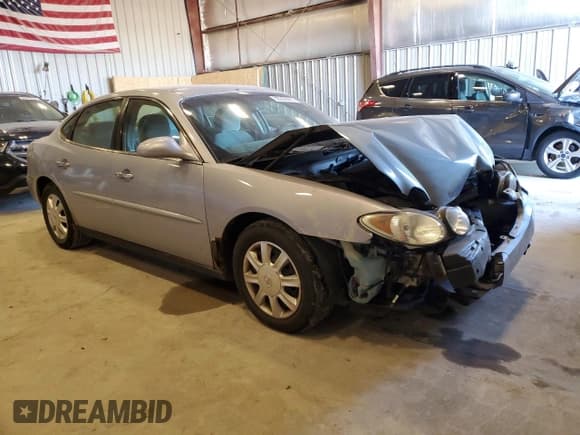 ✅ 2005 Buick LaCrosse CX • VIN: 2G4WC532651233643 • Lot: 92296595. Listed on Copart with 116,972 mi. Free auction sales archive from the USA and detailed vehicle history report at DreamBid. Image 4.