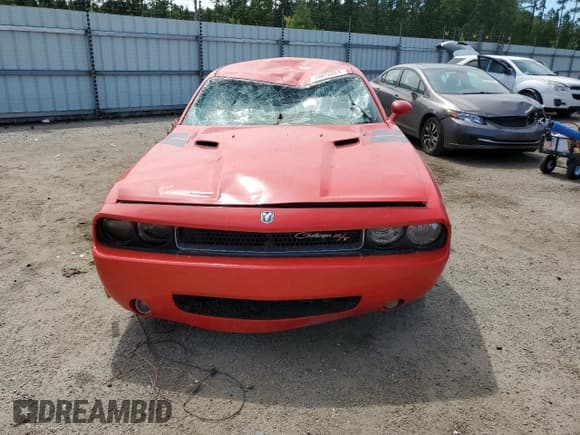 ✅ 2010 Dodge Challenger R/T • VIN: 2B3CJ5DT5AH313393 • Lot: 69878664. Wystawiony na Copart z przebiegiem 90 412 mil. Bezpłatny archiwum sprzedaży aukcyjnych z USA i szczegółowy raport historii pojazdu na DreamBid. Zdjęcie 5.