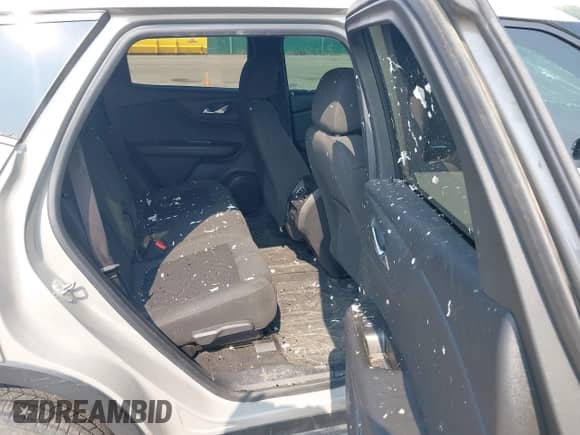 2021 Chevrolet Blazer LT z VIN 3GNKBHR46MS552048, wystawiony jako IAAI lot #42835039 z przebiegiem 60 757 mil mil oraz . Historia ofert i sprzedaży dostępna na DreamBid. Obrazek 8.