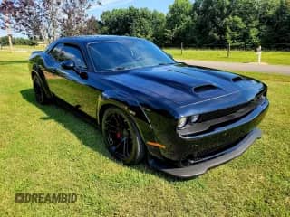 ✅ 2016 Dodge Challenger SRT Hellcat • VIN: 2C3CDZC9XGH254552 • Lot: 91937075. Wystawiony na Copart z przebiegiem 44 568 mil mil. Skorzystaj z bezpłatnego archiwum sprzedaży aukcyjnych z USA i zobacz szczegółowy raport historii pojazdu na DreamBid. Zdjęcie 1.