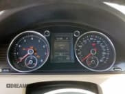 ✅ 2017 Volkswagen CC Sport • VIN: WVWKP7ANXHE501404 • Lot: 68914275. Wystawiony na Copart z przebiegiem Nie podano. Bezpłatny archiwum sprzedaży aukcyjnych z USA i szczegółowy raport historii pojazdu na DreamBid. Zdjęcie 9.