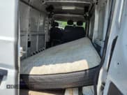 ✅ 2014 Ram ProMaster Cargo • VIN: 3C6TRVCGXEE104736 • Lot: 62448645. Wystawiony na Copart z przebiegiem 163 241 mil. Bezpłatny archiwum sprzedaży aukcyjnych z USA i szczegółowy raport historii pojazdu na DreamBid. Zdjęcie 11.