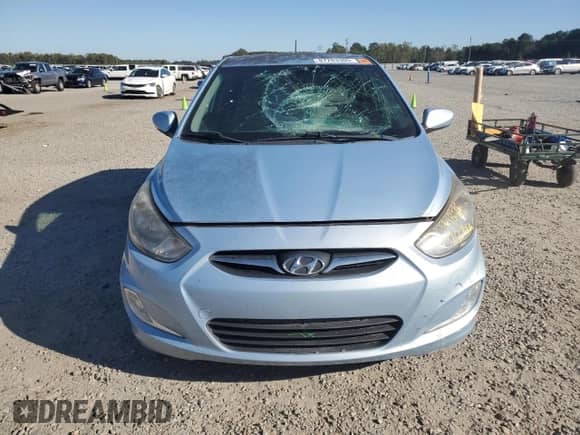 2012 Hyundai Accent SE with VIN KMHCU5AE3CU043488, listed as a Copart auction lot 87283305 with 136,528 mi miles and Salvage title. Bid and sale history available at DreamBid. Image 5.