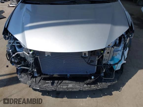 2025 Toyota Prius SE с VIN JTDACACU8S3051070, выставлен на аукционе IAAI как лот 42734880 с пробегом 221 миль миль и . История ставок и продаж доступна на DreamBid. Изображение 6.