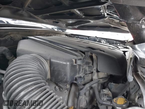 ✅ 2011 Toyota Tacoma PreRunner • VIN: 3TMKU4HNXBM029588 • Lot: 41920512. Listed on IAAI with 266,591 mi. Free auction sales archive from the USA and detailed vehicle history report at DreamBid. Image 10.