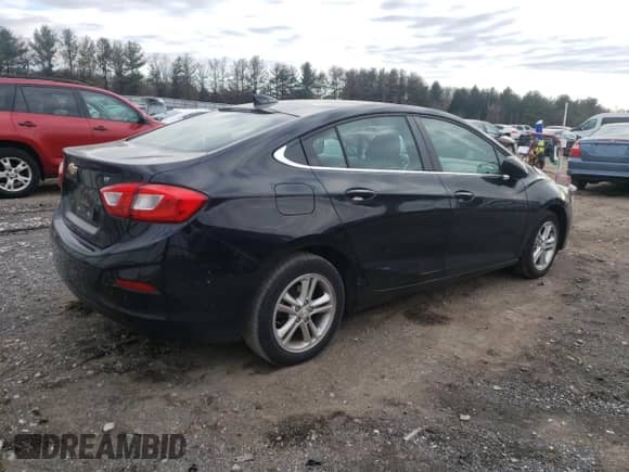 ✅ 2018 Chevrolet Cruze LT • VIN: 1G1BE5SM8J7214212 • Lot: 72796892. Wystawiony na Copart z przebiegiem 36 567 mil mil. Skorzystaj z bezpłatnego archiwum sprzedaży aukcyjnych z USA i zobacz szczegółowy raport historii pojazdu na DreamBid. Zdjęcie 3.