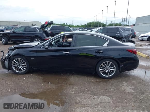 ✅ 2019 Infiniti Q50 Luxe • VIN: JN1EV7AP2KM541559 • Lot: 42480545. Listed on IAAI with 48,044 mi. Free auction sales archive from the USA and detailed vehicle history report at DreamBid. Image 15.