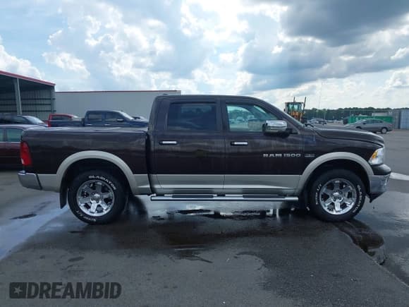 ✅ 2011 Ram 1500 Big Horn • VIN: 1D7RB1CT0BS656483 • Lot: 42483645. Wystawiony na IAAI z przebiegiem 160 272 mil. Bezpłatny archiwum sprzedaży aukcyjnych z USA i szczegółowy raport historii pojazdu na DreamBid. Zdjęcie 13.