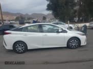 ✅ 2020 Toyota Prius Limited • VIN: JTDKARFPXL3157889 • Lot: 43685862. Wystawiony na IAAI z przebiegiem 119 399 mil. Bezpłatny archiwum sprzedaży aukcyjnych z USA i szczegółowy raport historii pojazdu na DreamBid. Zdjęcie 14.