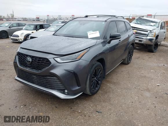 ✅ 2023 Toyota Highlander L • VIN: 5TDKDRAH3PS508220 • Lot: 41905517. Listed on IAAI with 37,891 mi. Free auction sales archive from the USA and detailed vehicle history report at DreamBid. Image 2.