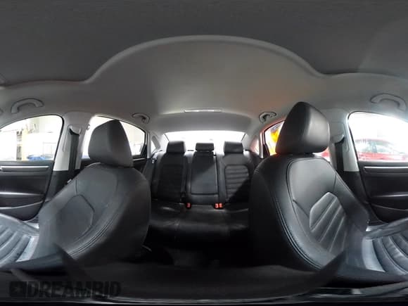 ✅ 2018 Volkswagen Passat SEL Premium • VIN: 1VWCA7A31JC037423 • Лот: 46043645. Опубликован ранее на Copart с пробегом 124 927 миль. Бесплатный доступ к архиву аукционных продаж из США и подробный отчёт об истории автомобиля на DreamBid. Изображение 15.