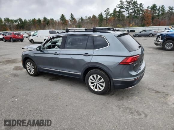 ✅ 2018 Volkswagen Tiguan SEL • VIN: 3VV2B7AX8JM097357 • Лот: 91419595. Опубликован ранее на Copart с пробегом 67 321 миль. Бесплатный доступ к архиву аукционных продаж из США и подробный отчёт об истории автомобиля на DreamBid. Изображение 2.
