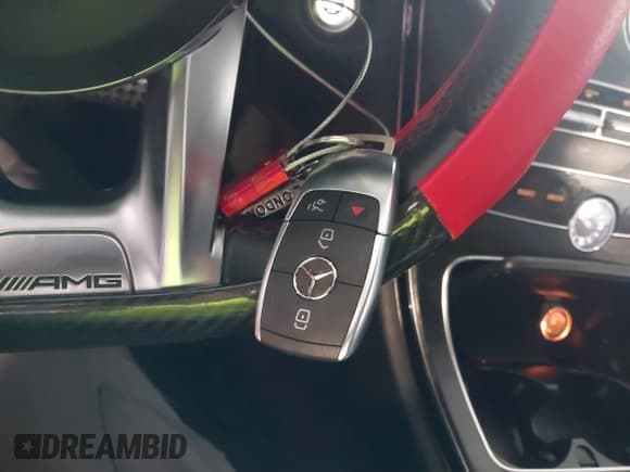 ✅ 2019 Mercedes-Benz C 43 AMG • VIN: 55SWF6EB5KU306751 • Lot: 41464413. Wystawiony na IAAI z przebiegiem 81 507 mil. Bezpłatny archiwum sprzedaży aukcyjnych z USA i szczegółowy raport historii pojazdu na DreamBid. Zdjęcie 11.