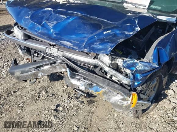 ✅ 2001 Chevrolet Silverado 1500 LS • VIN: 2GCEK19VX11378675 • Lot: 43491061. Wystawiony na IAAI z przebiegiem Nie podano mil. Skorzystaj z bezpłatnego archiwum sprzedaży aukcyjnych z USA i zobacz szczegółowy raport historii pojazdu na DreamBid. Zdjęcie 6.