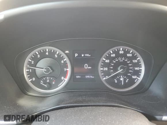 ✅ 2019 Hyundai Santa Fe SE • VIN: 5NMS23AD6KH103044 • Lot: 71320553. Wystawiony na Copart z przebiegiem 59 516 mil. Bezpłatny archiwum sprzedaży aukcyjnych z USA i szczegółowy raport historii pojazdu na DreamBid. Zdjęcie 9.