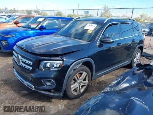 ✅ 2021 Mercedes-Benz GLB 250 • VIN: W1N4M4HB2MW103144 • Lot: 43449904. Wystawiony na IAAI z przebiegiem 61 113 mil. Bezpłatny archiwum sprzedaży aukcyjnych z USA i szczegółowy raport historii pojazdu na DreamBid. Zdjęcie 17.
