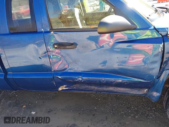 ✅ 2010 Dodge Dakota ST • VIN: 1D7CW2BK1AS135750 • Lot: 43638486. Listed on IAAI with 15,658 mi. Free auction sales archive from the USA and detailed vehicle history report at DreamBid. Image 6.