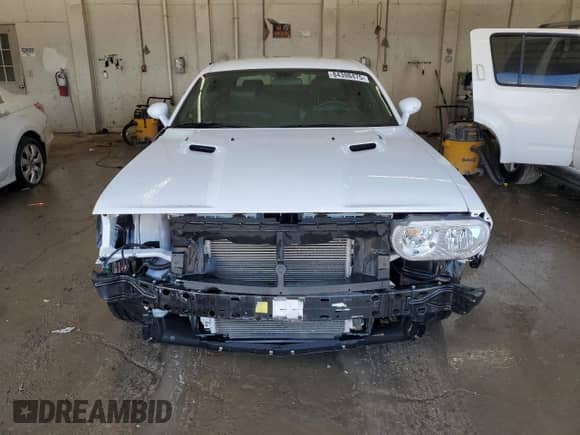 2010 Dodge Challenger R/T Classic z VIN 2B3CJ5DT1AH278481, wystawiony jako Copart lot #84398475 z przebiegiem 139 697 mil mil oraz Szkoda całkowita • Salvage title. Historia ofert i sprzedaży dostępna na DreamBid. Obrazek 5.