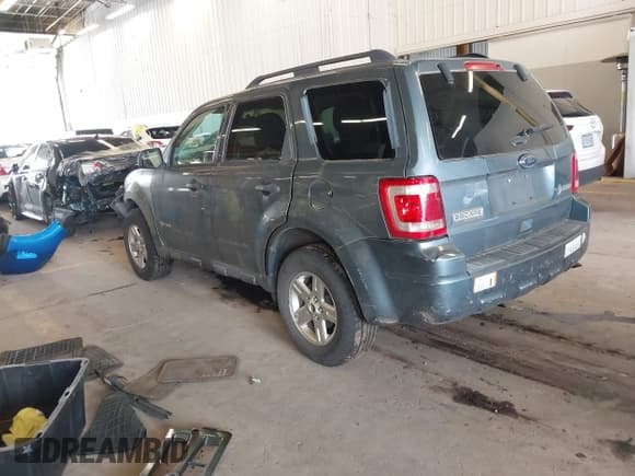 ✅ 2011 Ford Escape Hybrid • VIN: 1FMCU4K31BKC63987 • Лот: 41987374. Опубликован ранее на IAAI с пробегом 111 568 миль. Бесплатный доступ к архиву аукционных продаж из США и подробный отчёт об истории автомобиля на DreamBid. Изображение 3.