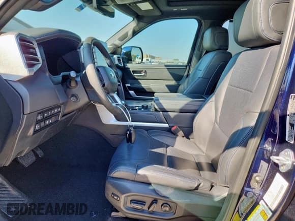 ✅ 2023 Toyota Tundra Platinum • VIN: 5TFNA5DB2PX098705 • Лот: 85874895. Опубликован ранее на Copart с пробегом 57 489 миль. Бесплатный доступ к архиву аукционных продаж из США и подробный отчёт об истории автомобиля на DreamBid. Изображение 7.