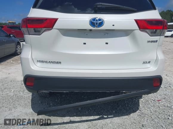 ✅ 2019 Toyota Highlander Hybrid XLE • VIN: 5TDJGRFH2KS074506 • Лот: 42684289. Опубликован ранее на IAAI с пробегом 32 785 миль. Бесплатный доступ к архиву аукционных продаж из США и подробный отчёт об истории автомобиля на DreamBid. Изображение 21.