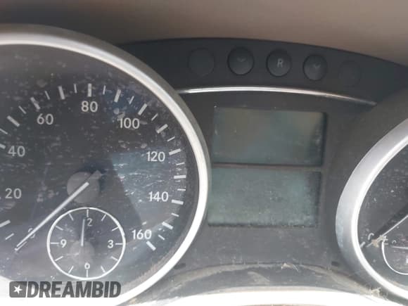 ✅ 2011 Mercedes-Benz M 350 • VIN: 4JGBB5GB0BA723234 • Lot: 42792256. Listed on IAAI with 284,987 mi. Free auction sales archive from the USA and detailed vehicle history report at DreamBid. Image 7.