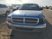 ✅ 1998 Dodge Dakota SLT • VIN: 1B7GL22X5WS631528 • Lot: 84926904. Wystawiony na Copart z przebiegiem 213 907 mil. Bezpłatny archiwum sprzedaży aukcyjnych z USA i szczegółowy raport historii pojazdu na DreamBid. Zdjęcie 5.