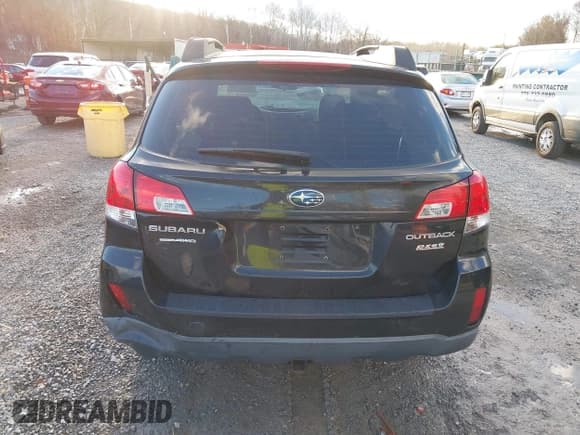 ✅ 2012 Subaru Outback 2.5i • VIN: 4S4BRBAC9C3301741 • Lot: 43732882. Wystawiony na IAAI z przebiegiem 180 513 mil. Bezpłatny archiwum sprzedaży aukcyjnych z USA i szczegółowy raport historii pojazdu na DreamBid. Zdjęcie 16.