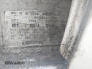 ✅ 2011 Chevrolet Aveo 1LT • VIN: KL1TD5DE8BB218206 • Lot: 41468978. Wystawiony na IAAI z przebiegiem 106 997 mil. Bezpłatny archiwum sprzedaży aukcyjnych z USA i szczegółowy raport historii pojazdu na DreamBid. Zdjęcie 9.