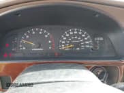 ✅ 1997 Toyota 4Runner SR5 • VIN: JT3GN86R4V0029422 • Lot: 41845389. Wystawiony na IAAI z przebiegiem 106 444 mil. Bezpłatny archiwum sprzedaży aukcyjnych z USA i szczegółowy raport historii pojazdu na DreamBid. Zdjęcie 7.