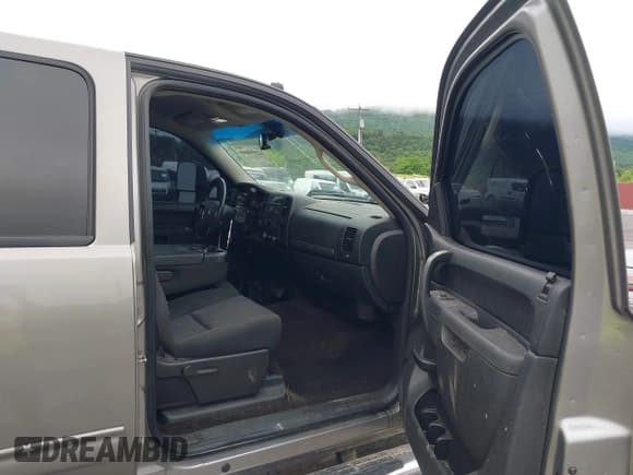 ✅ 2013 Chevrolet Silverado 2500HD LT • VIN: 1GC1KXC80DF126029 • Лот: 42504669. Опубликован ранее на IAAI с пробегом 152 120 миль. Бесплатный доступ к архиву аукционных продаж из США и подробный отчёт об истории автомобиля на DreamBid. Изображение 5.